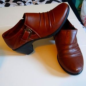 Women's Brown, Heeled Booties!